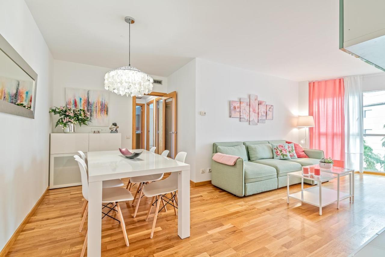 Calido Apartamento Con Piscina En Barcelona リポリェット エクステリア 写真