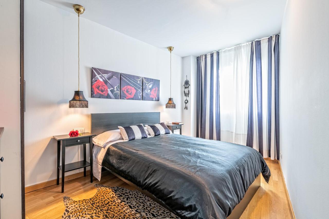 Calido Apartamento Con Piscina En Barcelona リポリェット エクステリア 写真
