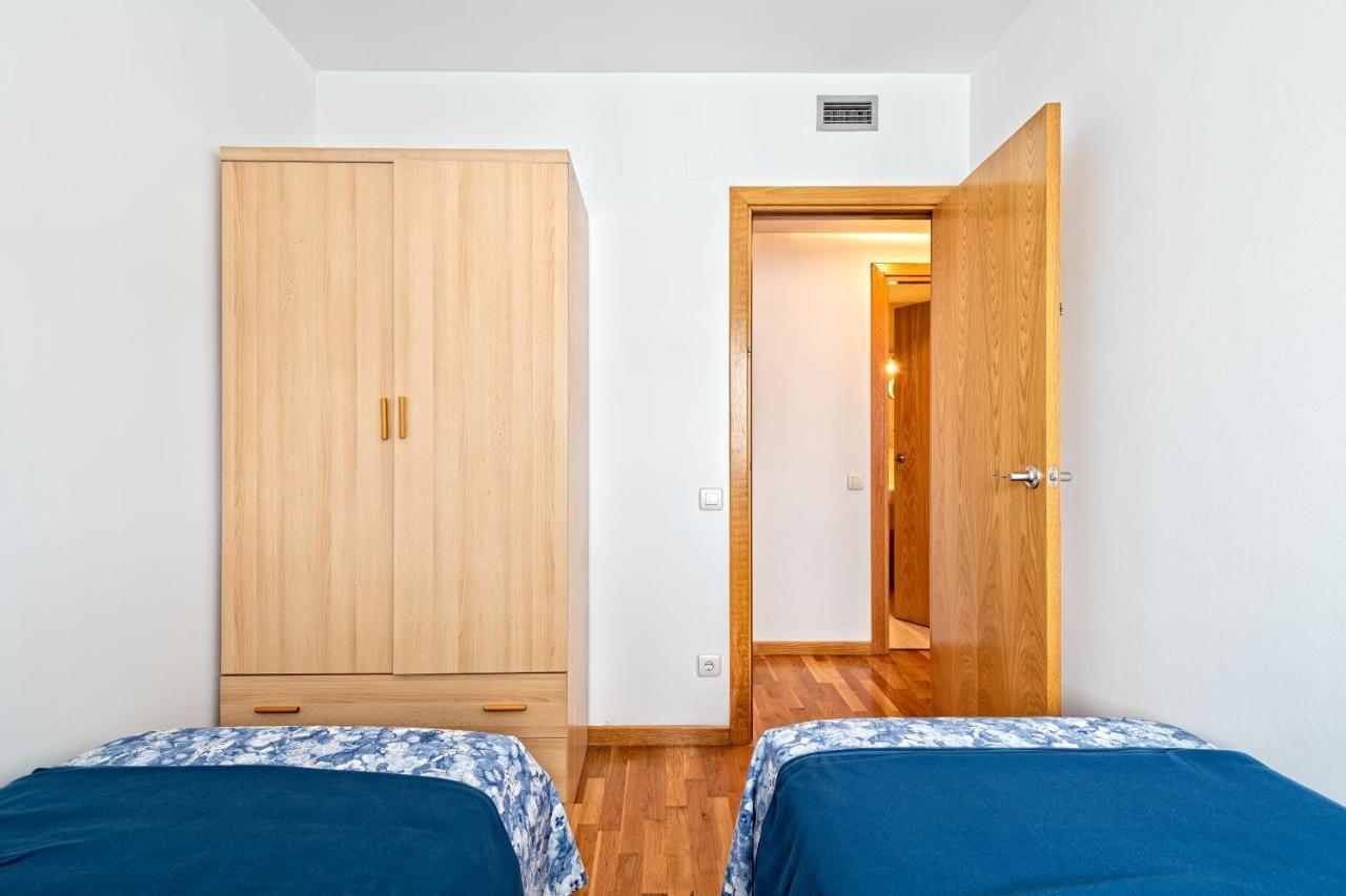Calido Apartamento Con Piscina En Barcelona リポリェット エクステリア 写真